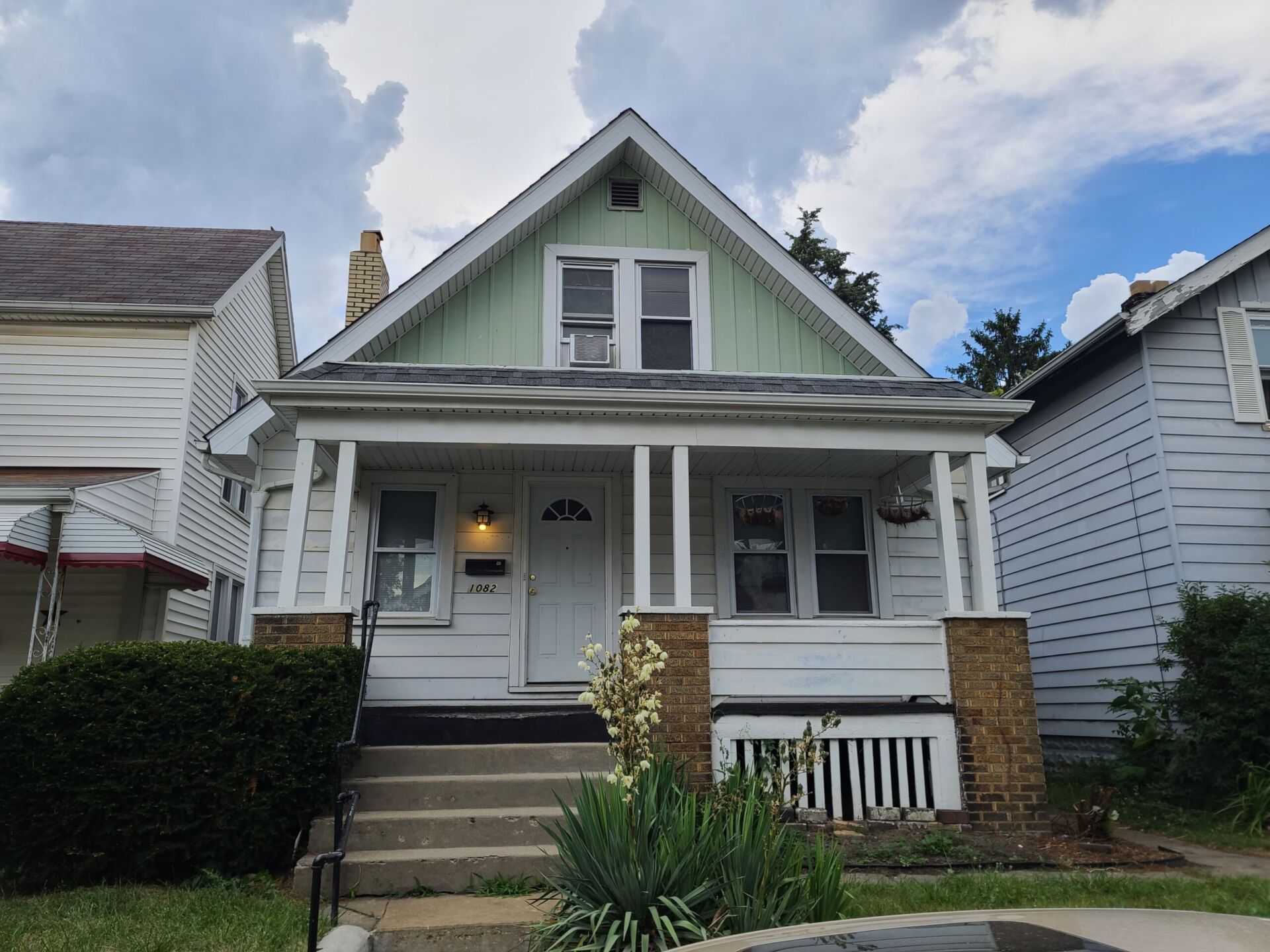 1082 Bellows Avenue Columbus, OH 43223